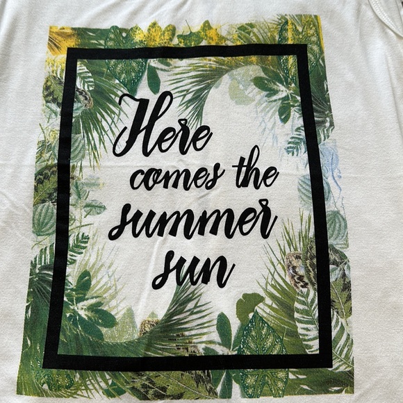 Here comes the sun white top - Picture 1 of 4